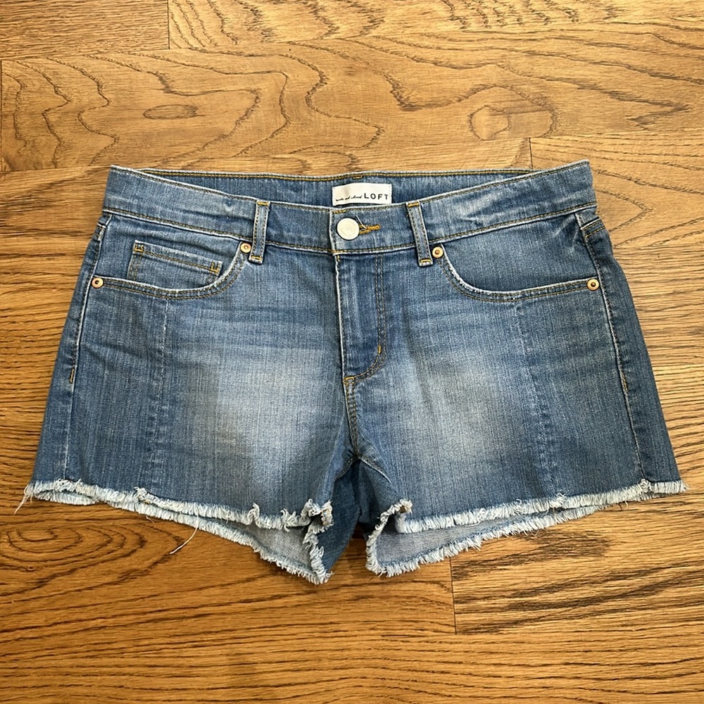 Loft Denim Cutoff Shorts.   Size 26 or Size 2.   Like New